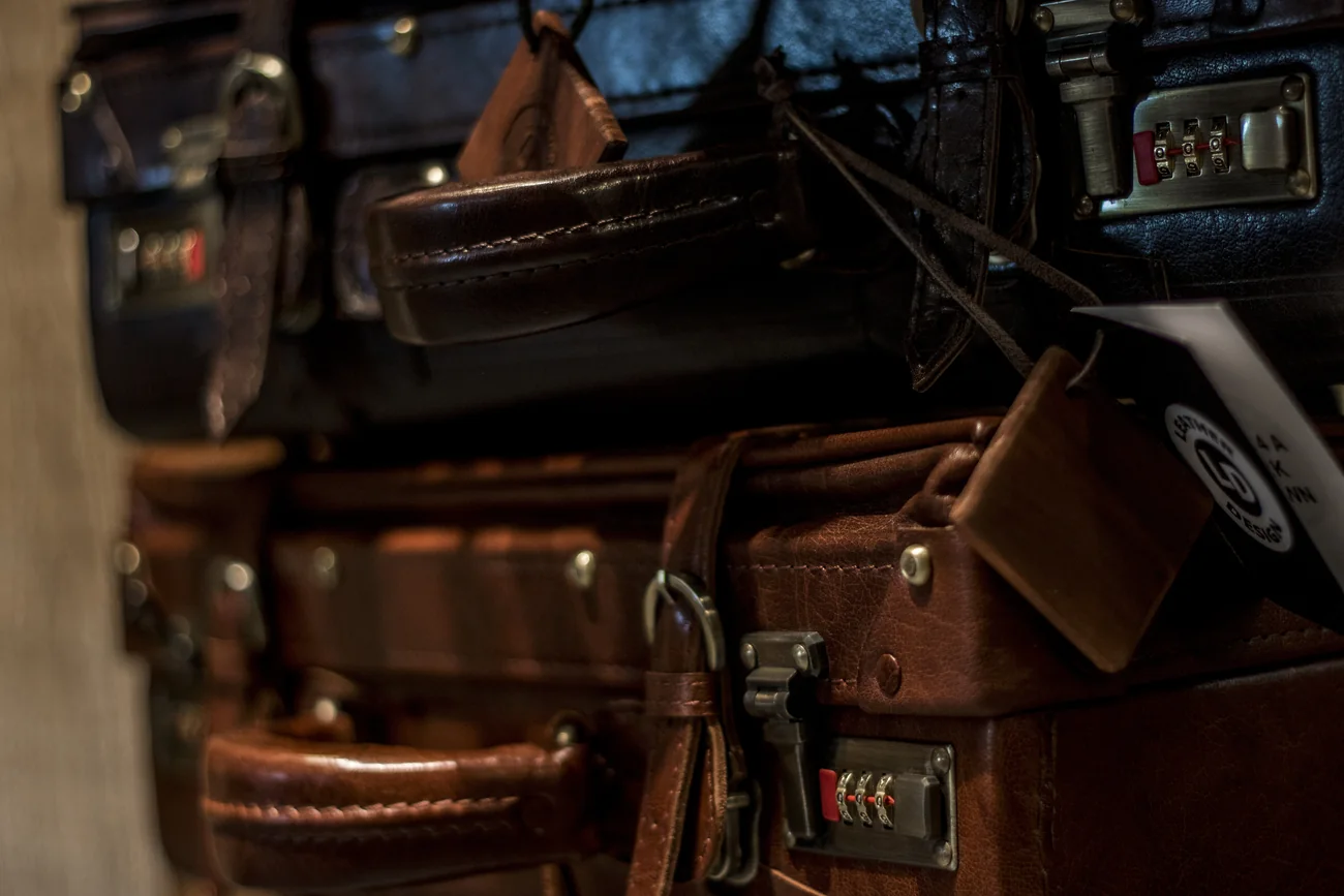 Leren tas, detail van de afwerking